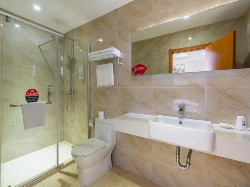 GreenTree Inn Shanghai Caohejing Development Zone Songjiang Park Jiuxin Road Business Hotel