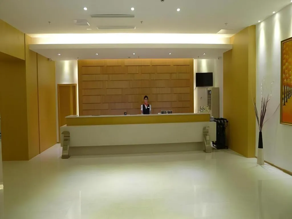 GreenTree Inn Shanghai Caohejing Development Zone Songjiang Park Jiuxin Road Business Hotel