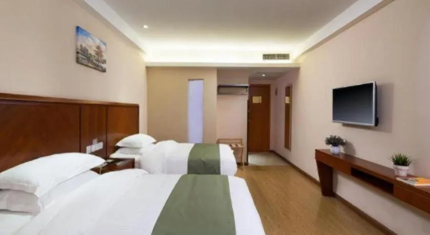 Bed in GreenTree Inn Shanghai Caohejing Development Zone Songjiang Park Jiuxin Road Business Hotel