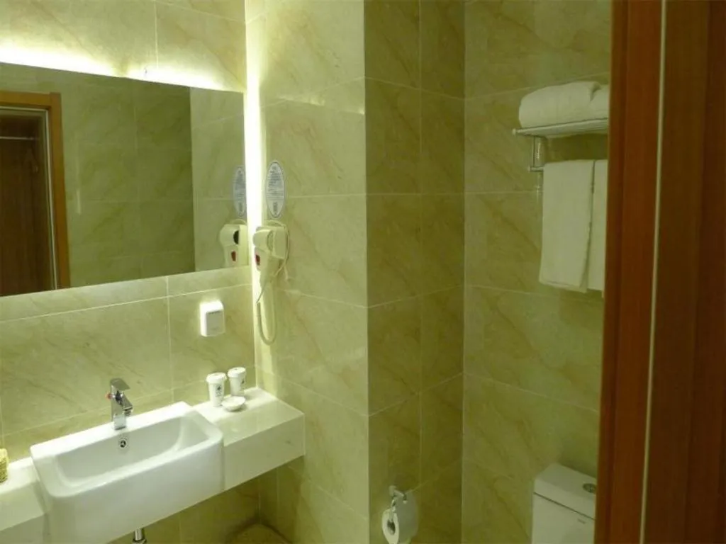 GreenTree Inn Shanghai Caohejing Development Zone Songjiang Park Jiuxin Road Business Hotel