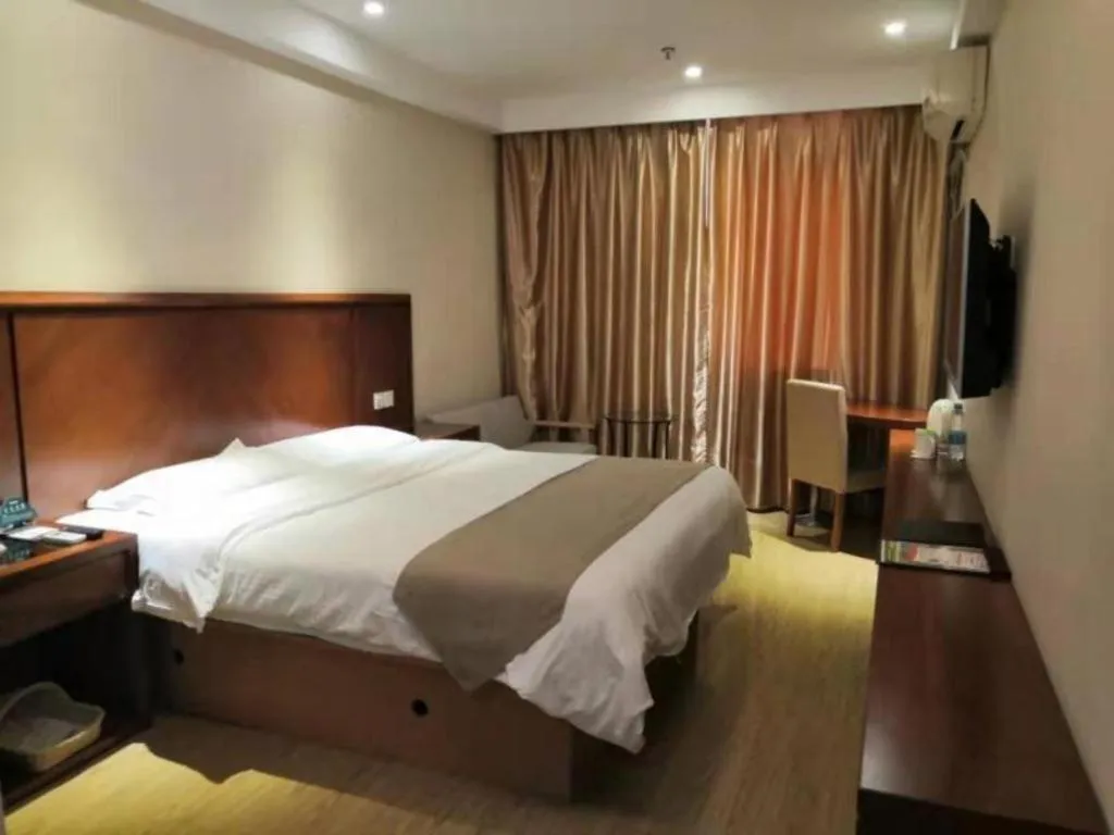 Bed in GreenTree Inn Shanghai Caohejing Development Zone Songjiang Park Jiuxin Road Business Hotel