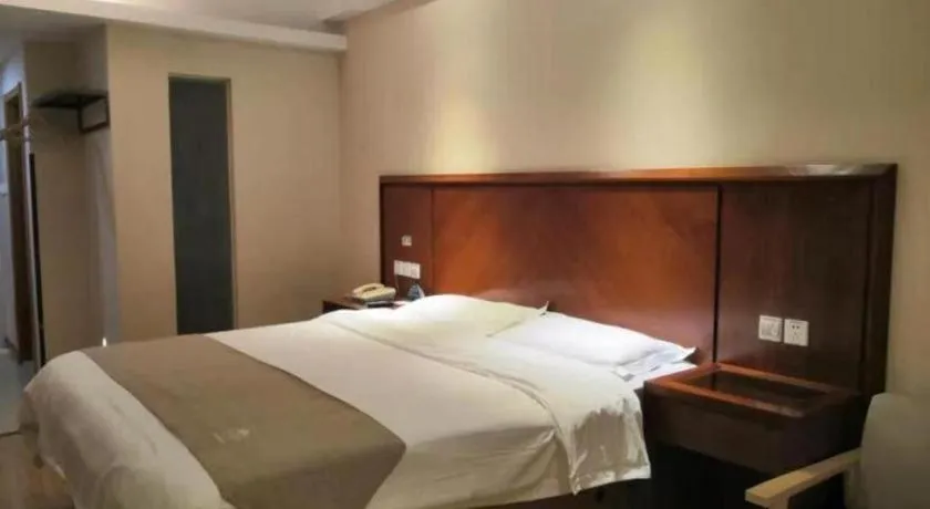 Bed in GreenTree Inn Shanghai Caohejing Development Zone Songjiang Park Jiuxin Road Business Hotel