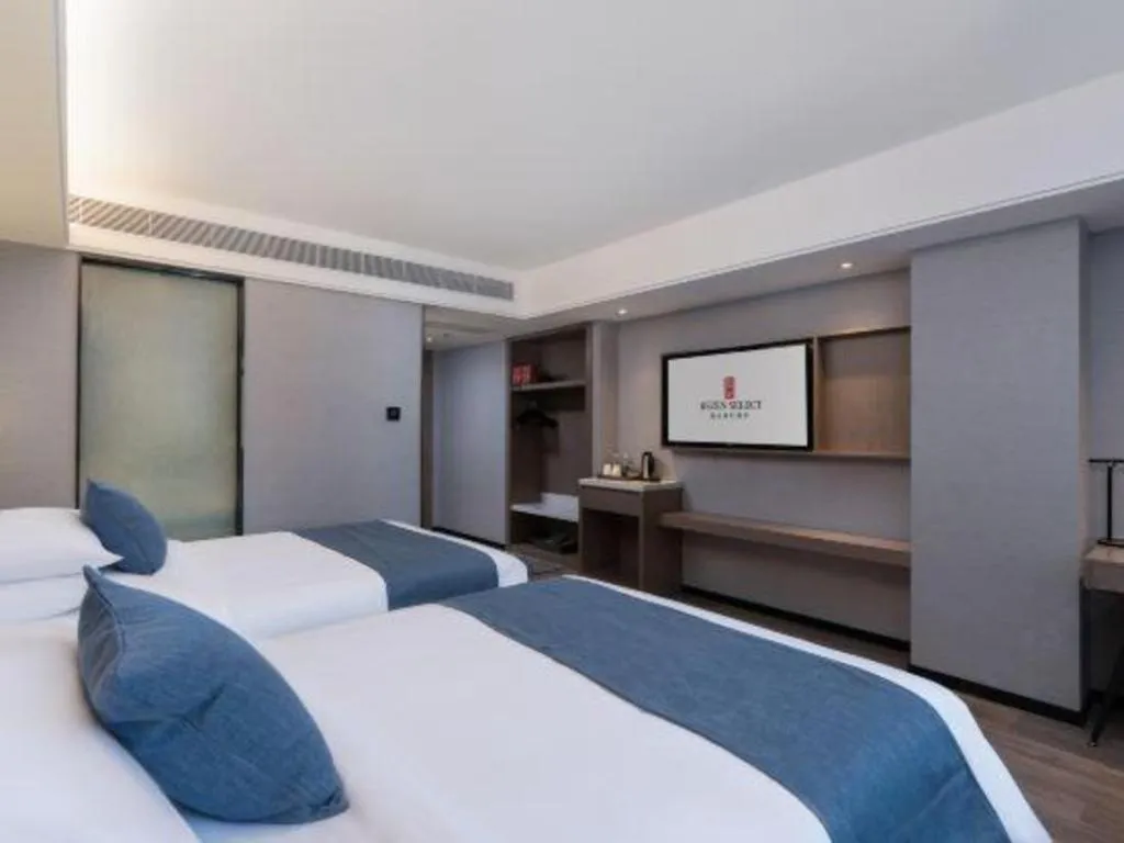 Bed in Nanning Prince Hotel