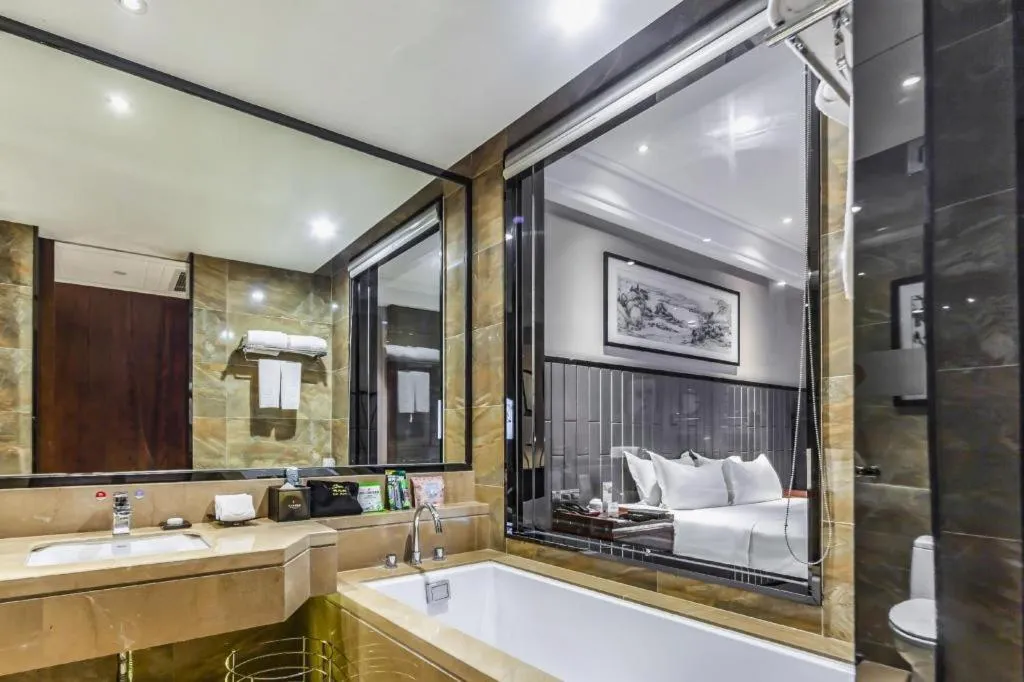 Jiyuan Oriental Jianguo Hotel