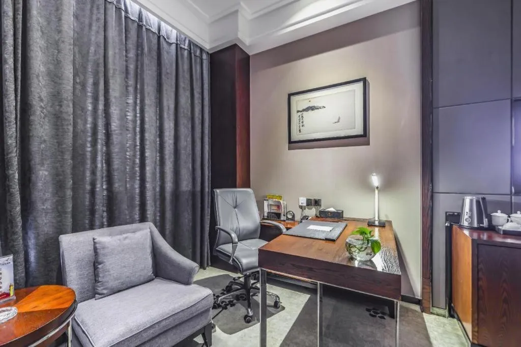 Jiyuan Oriental Jianguo Hotel