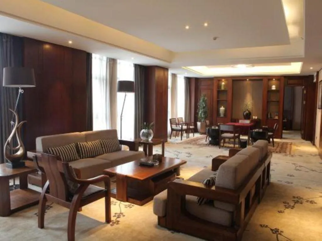 Jiyuan Oriental Jianguo Hotel