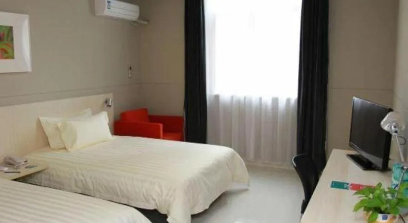 Bed in Jinjiang Inn Tai Zhou Xinghua Yingwu Bridge Branch