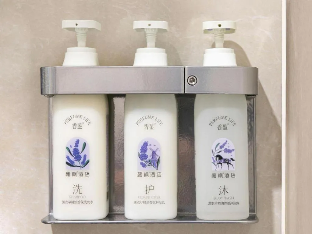 Lavande Hotel Wuhan Huanghelou Branch