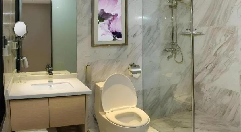 Lavande Hotel Wuhan Huanghelou Branch