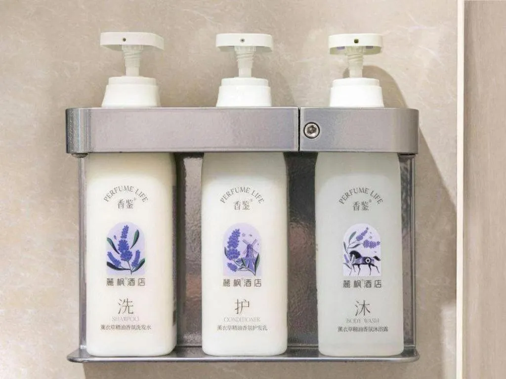 Lavande Hotel Wuhan Huanghelou Branch