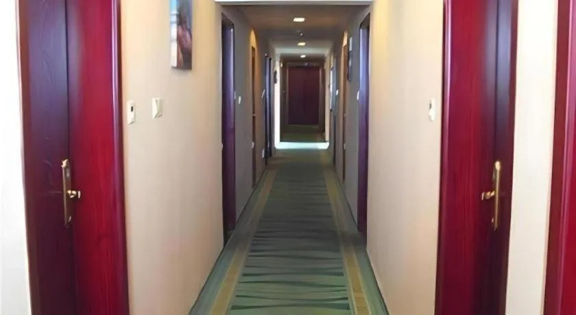 GreenTree Inn Jiangxi Nanchang XianGYAng Road Lianxi Road Business Hotel