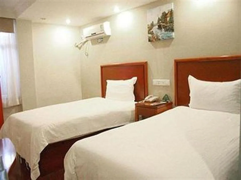 Bed in GreenTree Inn Jiangxi Nanchang XianGYAng Road Lianxi Road Business Hotel