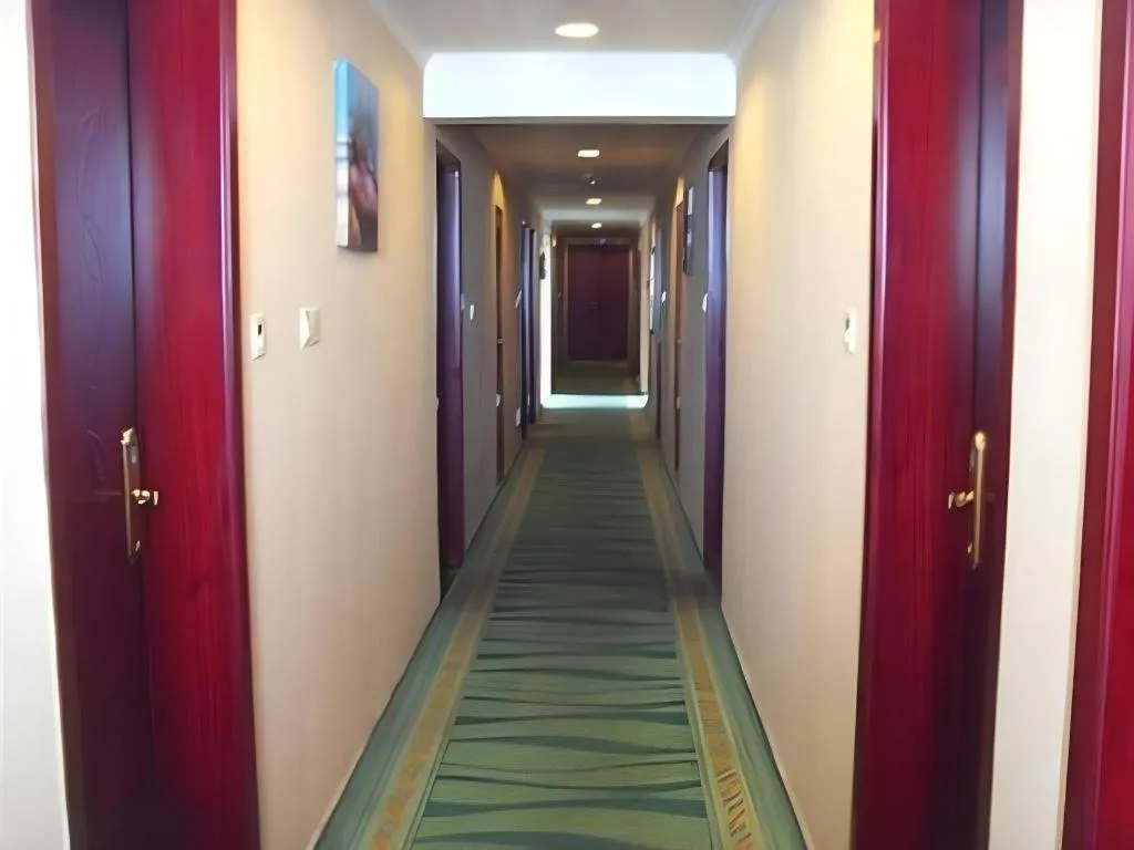 GreenTree Inn Jiangxi Nanchang XianGYAng Road Lianxi Road Business Hotel