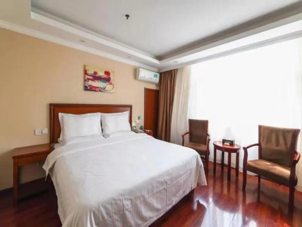 Bed in GreenTree Inn Jiangxi Nanchang XianGYAng Road Lianxi Road Business Hotel