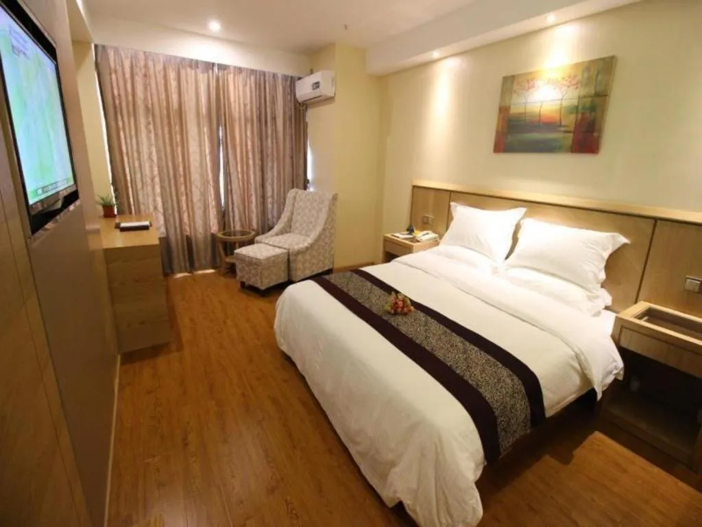 Bed in GreenTree Inn Jiangsu Wuxi Huishan High-Speed Rail Qianzhou Chongwen Road Business Hotel