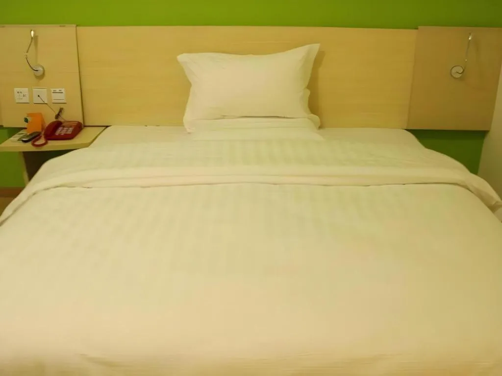 Bed in 7 Days Inn Chengdu Sichuan University South Railway Station