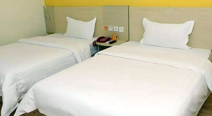 Bed in 7 Days Inn Chengdu Sichuan University South Railway Station