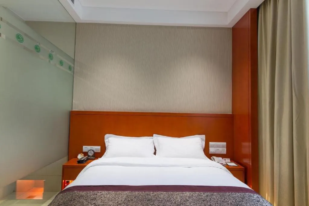 Bed in Sunparkview Hotel Shanghai
