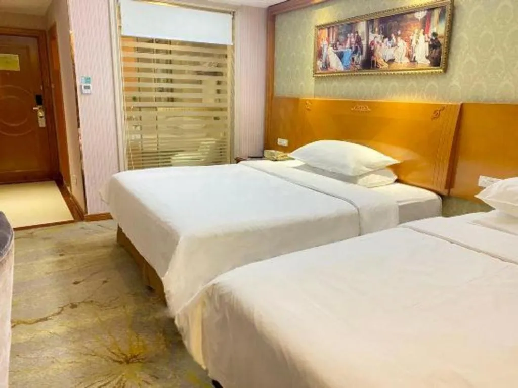 Bed in Vienna Hotel Guangxi Yangshuo Impression