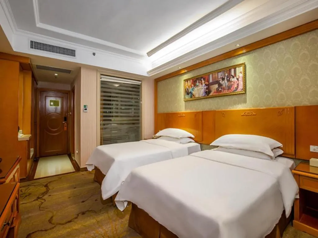 Bed in Vienna Hotel Guangxi Yangshuo Impression