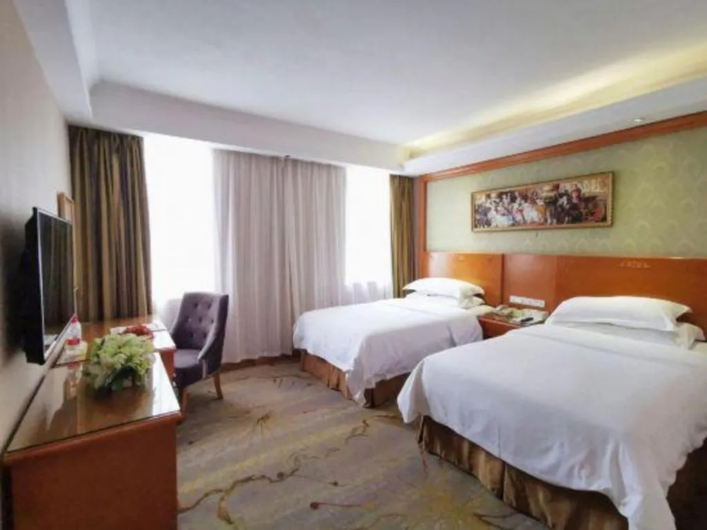 Bed in Vienna Hotel Guangxi Yangshuo Impression