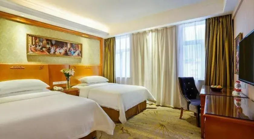 Bed in Vienna Hotel Guangxi Yangshuo Impression Bed in Vienna Hotel Guangxi Yangshuo Impression