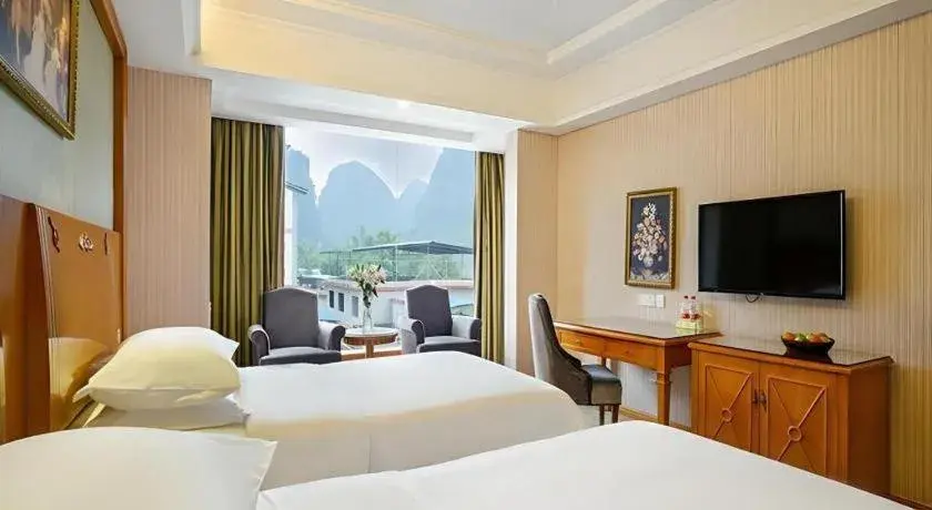 Bed in Vienna Hotel Guangxi Yangshuo Impression Bed in Vienna Hotel Guangxi Yangshuo Impression