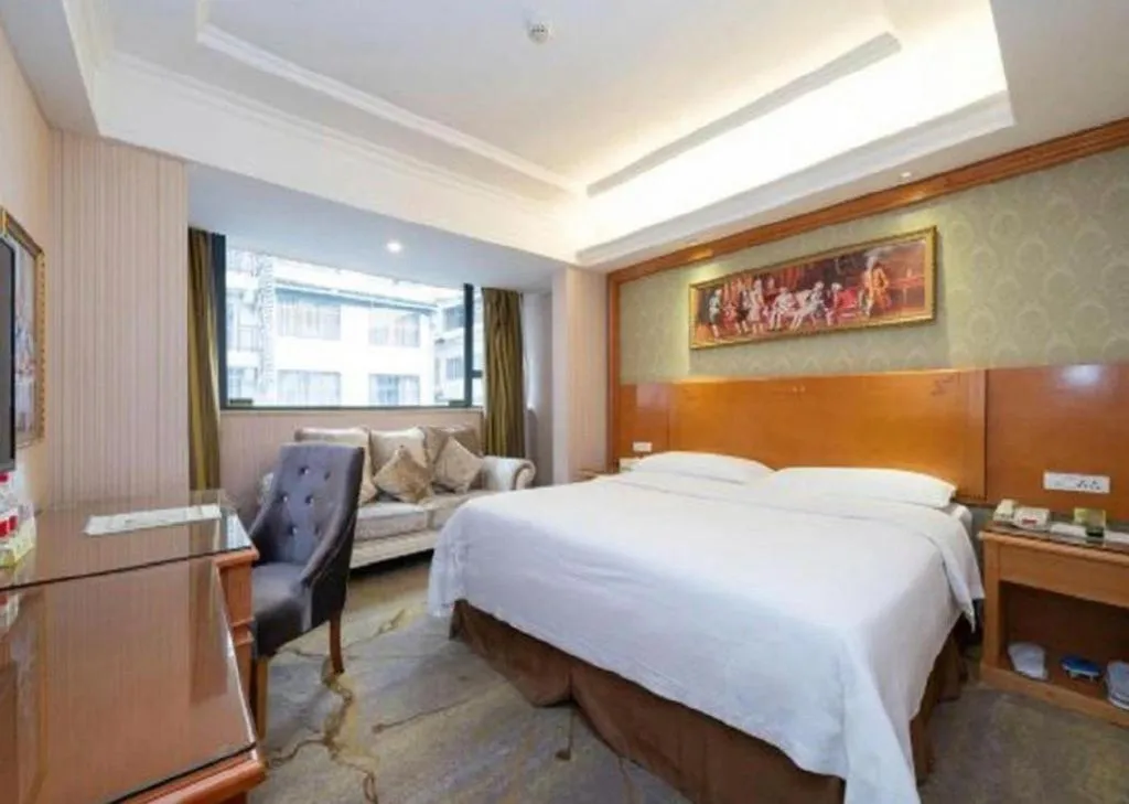 Bed in Vienna Hotel Guangxi Yangshuo Impression