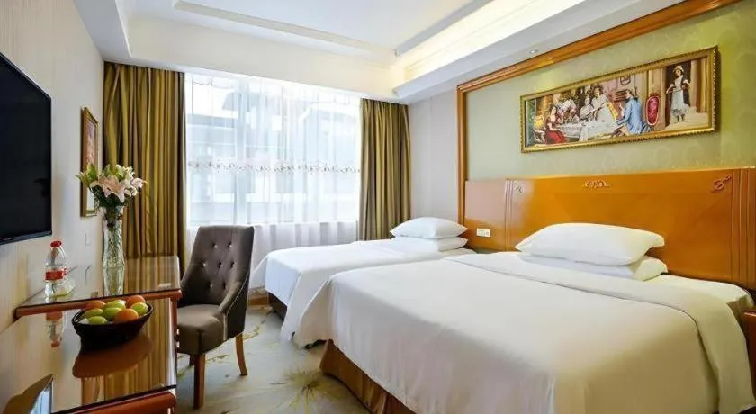 Bed in Vienna Hotel Guangxi Yangshuo Impression