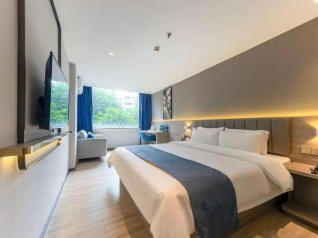 Bed in 7 Days Premium Jiangmen Wuyi Avenue Gangkou Road