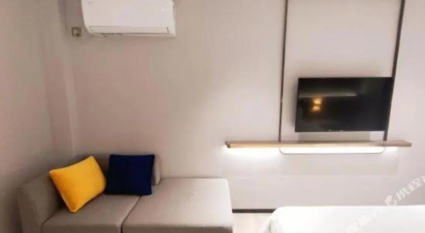 Bed in 7 Days Premium Jiangmen Wuyi Avenue Gangkou Road