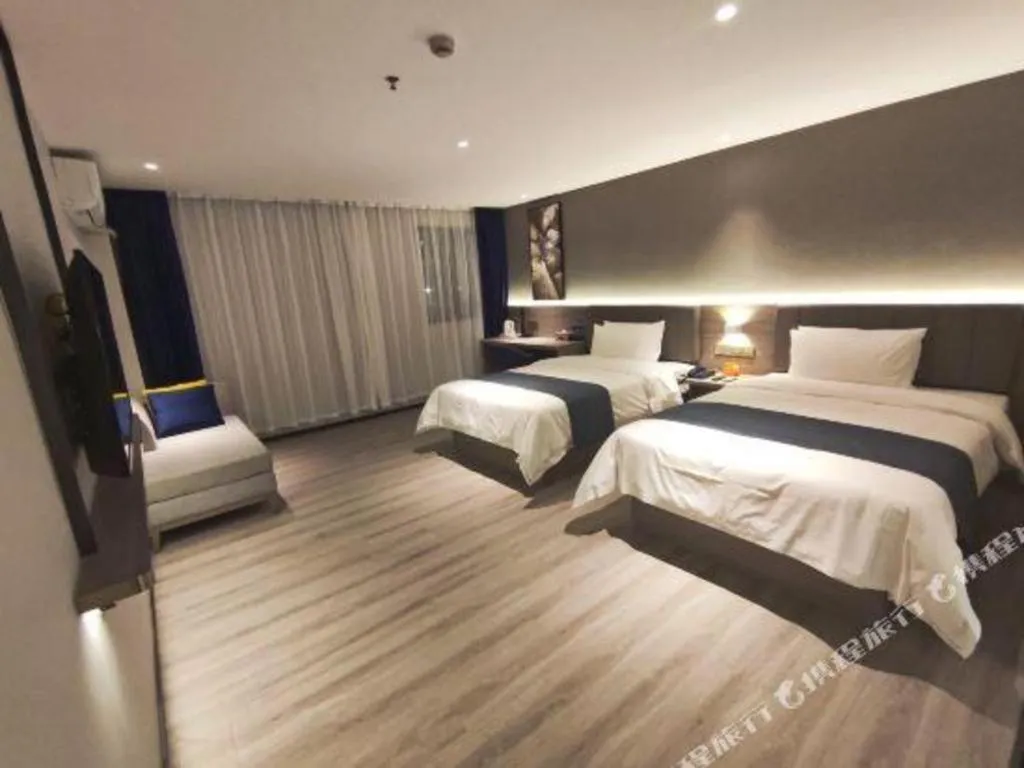 Bed in 7 Days Premium Jiangmen Wuyi Avenue Gangkou Road