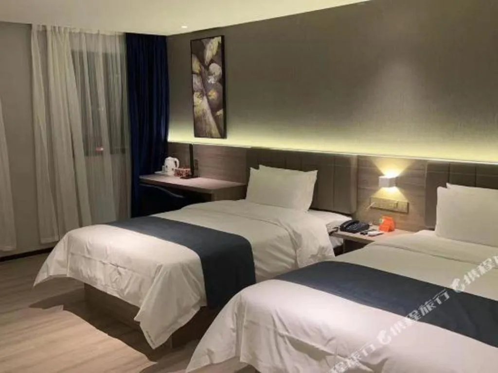 Bed in 7 Days Premium Jiangmen Wuyi Avenue Gangkou Road