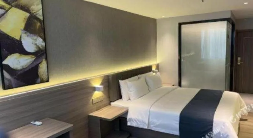 Bed in 7 Days Premium Jiangmen Wuyi Avenue Gangkou Road