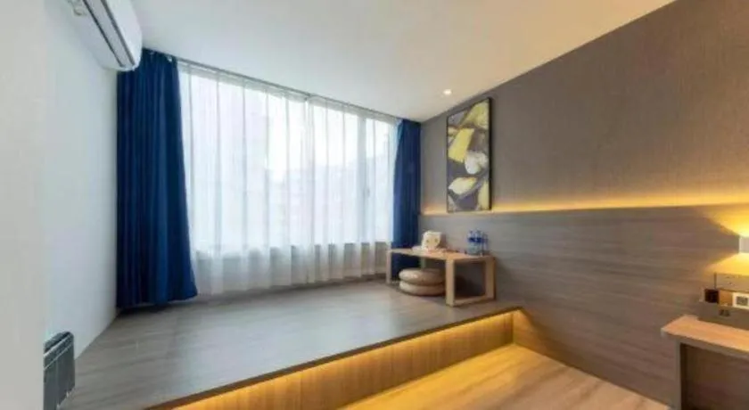 Bed in 7 Days Premium Jiangmen Wuyi Avenue Gangkou Road