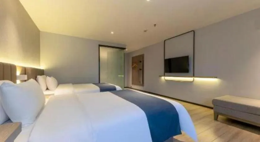 Bed in 7 Days Premium Jiangmen Wuyi Avenue Gangkou Road