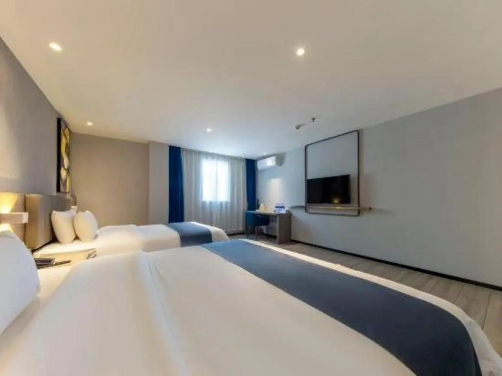 Bed in 7 Days Premium Jiangmen Wuyi Avenue Gangkou Road