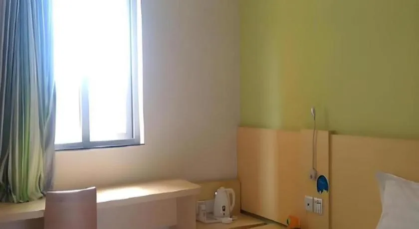 Bed in 7 Days Inn Guiyang Gaicha Avenue Guizhou Institute of Technology