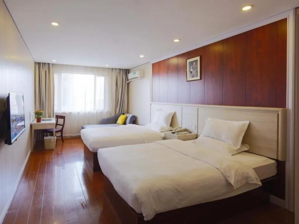 Bed in GreenTree Alliance Shanghai Railway Station QiuJiang Road Hotel