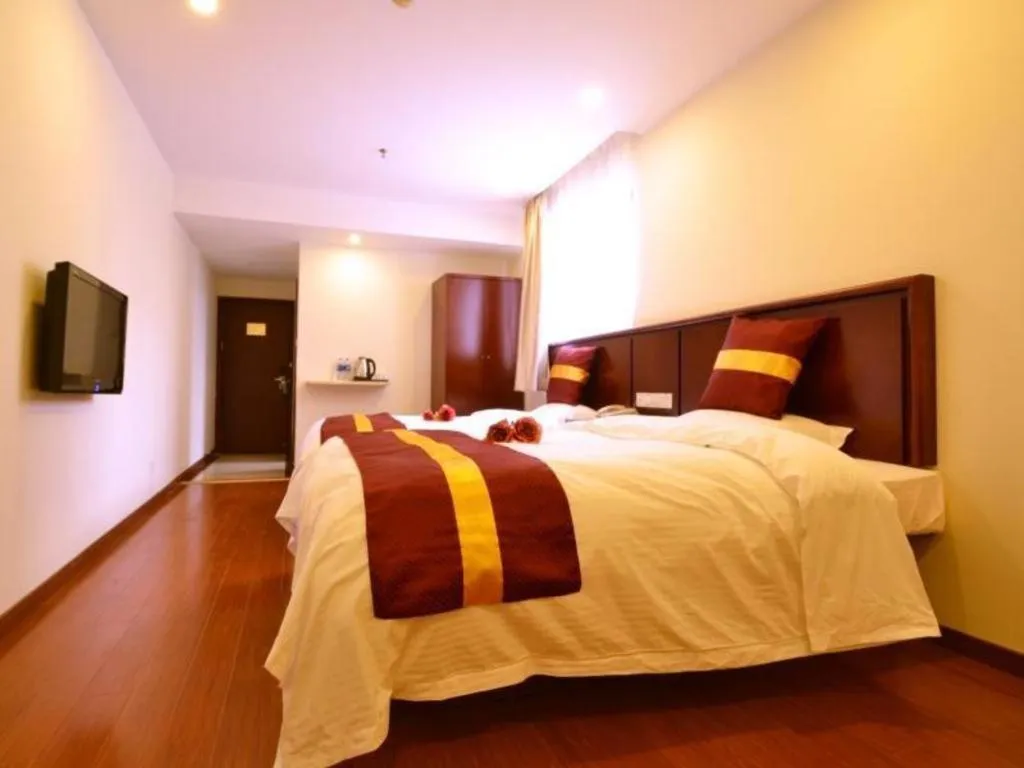 Bed in GreenTree Alliance Shanghai Railway Station QiuJiang Road Hotel