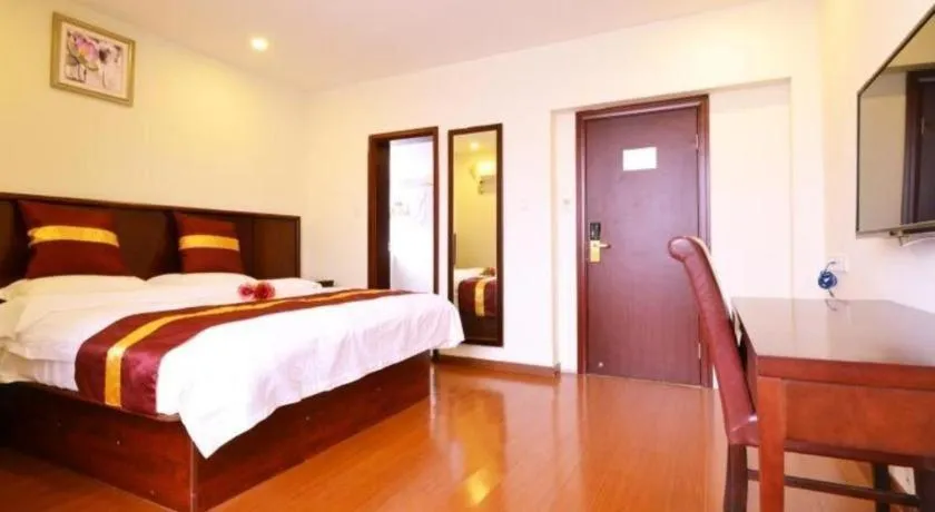 Bed in GreenTree Alliance Shanghai Railway Station QiuJiang Road Hotel