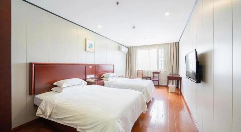 Bed in GreenTree Alliance Shanghai Railway Station QiuJiang Road Hotel