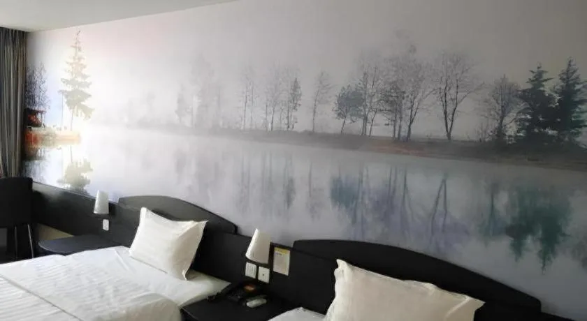 Bed in 7 Days Inn Qingdao Liaoyang West Road Xinye Plaza Metro Station