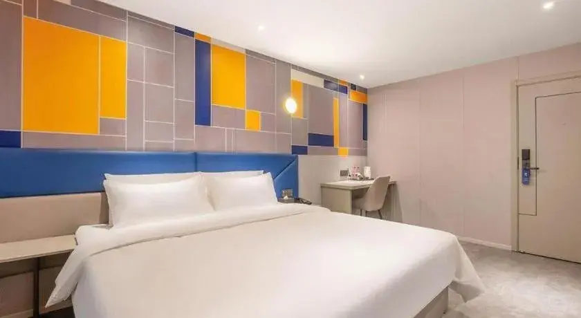 Bed in 7 Days Inn Wuhan Dingziqiao Zhongnan Road Metro Station Bed in 7 Days Inn Wuhan Dingziqiao Zhongnan Road Metro Station