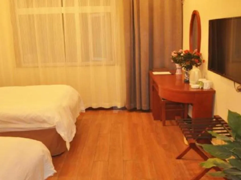 Bed in GreenTree Inn Heze Mudan Road Bus Terminal Station Express Hotel