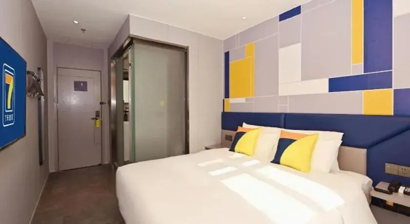 Bed in 7 Days Inn Nanjing Railway Station Xin Mo Fan Road Subway Station Branch Bed in 7 Days Inn Nanjing Railway Station Xin Mo Fan Road Subway Station Branch