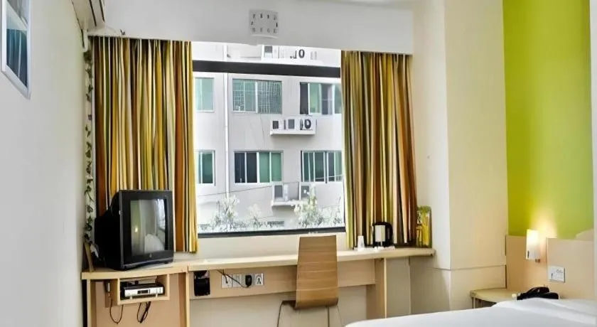 Bed in 7 Days Inn Luoyang Railway Station Wangcheng Avenue
