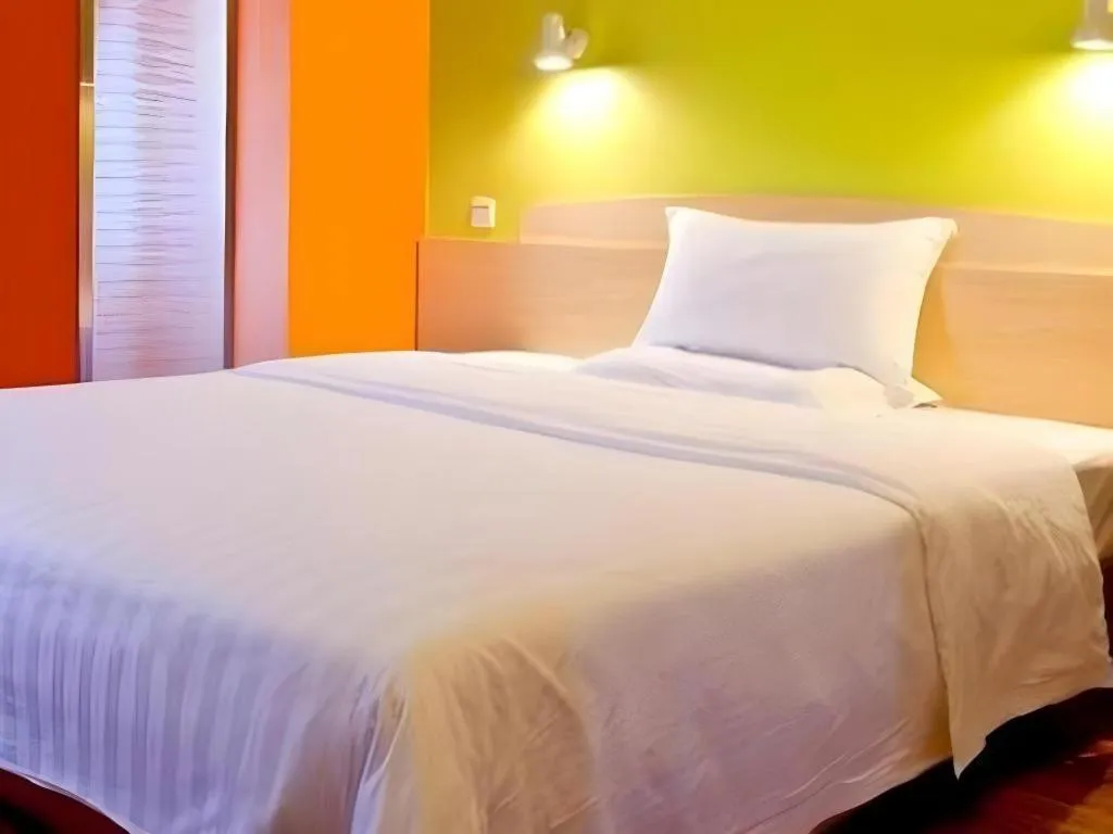 Bed in 7 Days Inn Luoyang Railway Station Wangcheng Avenue