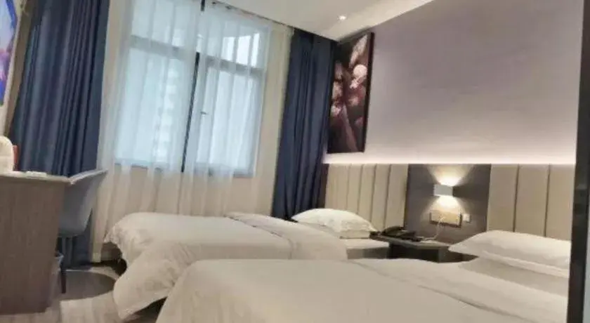 Bed in 7 Days Inn Luoyang Railway Station Wangcheng Avenue Bed in 7 Days Inn Luoyang Railway Station Wangcheng Avenue