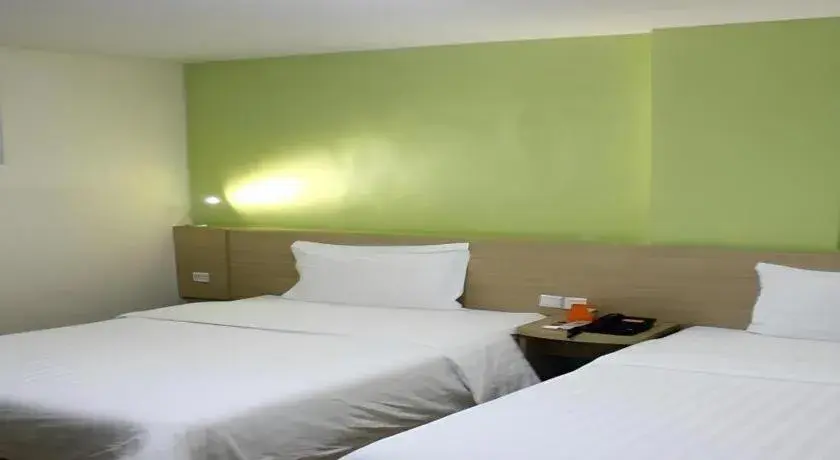 Bed in 7 Days Inn Bijie Jinsha Hebin Road Bed in 7 Days Inn Bijie Jinsha Hebin Road